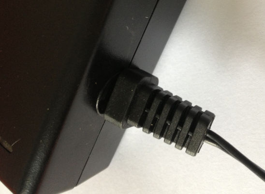 Notebook Desktop Power Adapter 90VAC - 264VAC, Over Current, rangkaian singkat perlindungan