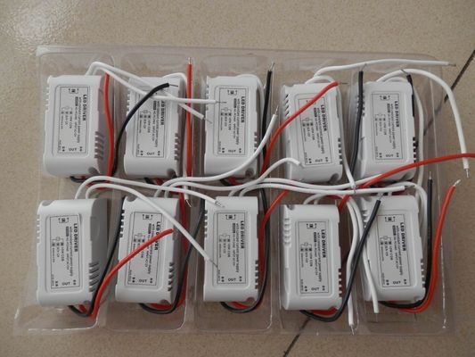1A 150mA Constant Current Driver LED 10W dengan masukan Universal AC