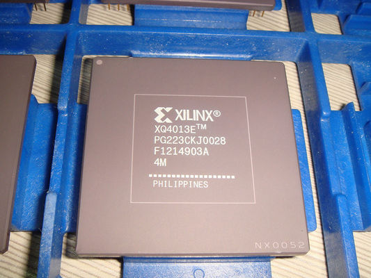 Silikon bidang diprogram Gate Array XILINX XCV50-4TQ144I untuk Power Supply Controller