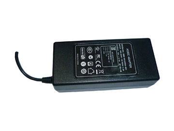 Hitam / putih Desktop Power Adapter DC 12V 1.5A 18W untuk komputer