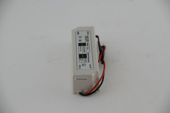 Waterproof IP67 60W Constant Voltage Driver LED 120V AC, Isolated Case Plastik