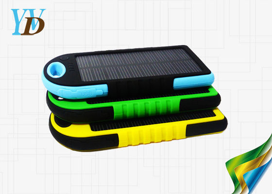 Waterproof shockproof yg tahan pukulan Ultra-tipis Backup 4000mAh Solar Panel Power Bank
