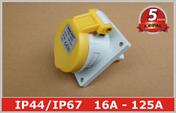 Panel miring Mounted Industri Daya Socket beralih 110V 16A IP44 3 Pin Untuk Kelautan